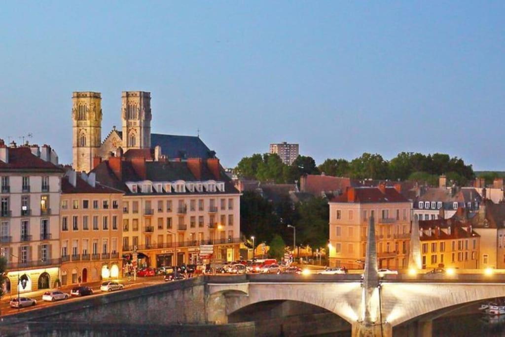 Appartement Le Duplex Moutarde à Chalon-sur-Saône Extérieur photo